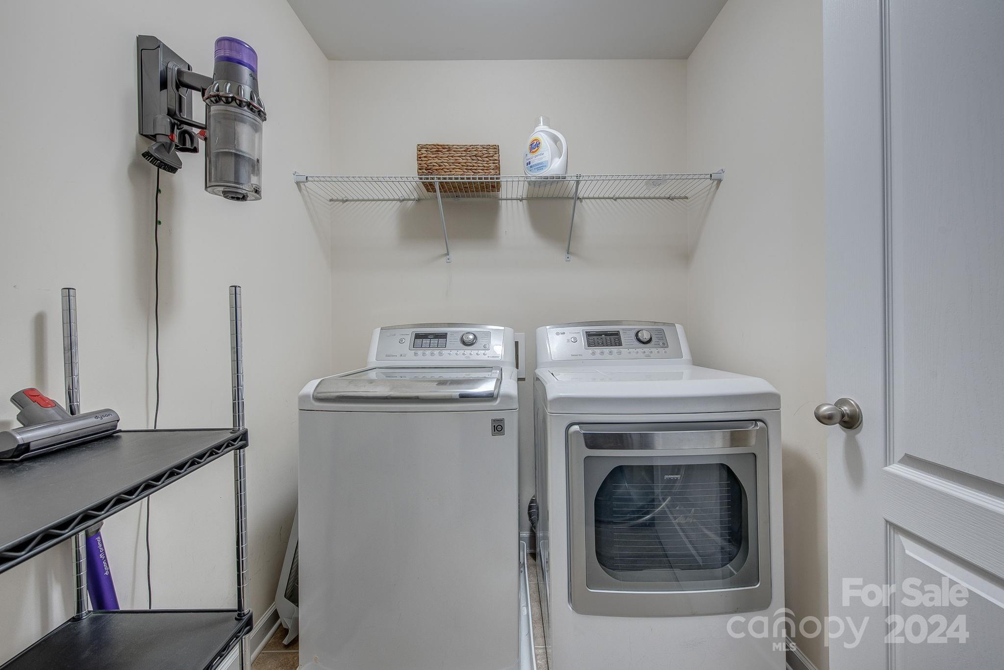 Somerset at Autumn Cove - Residential