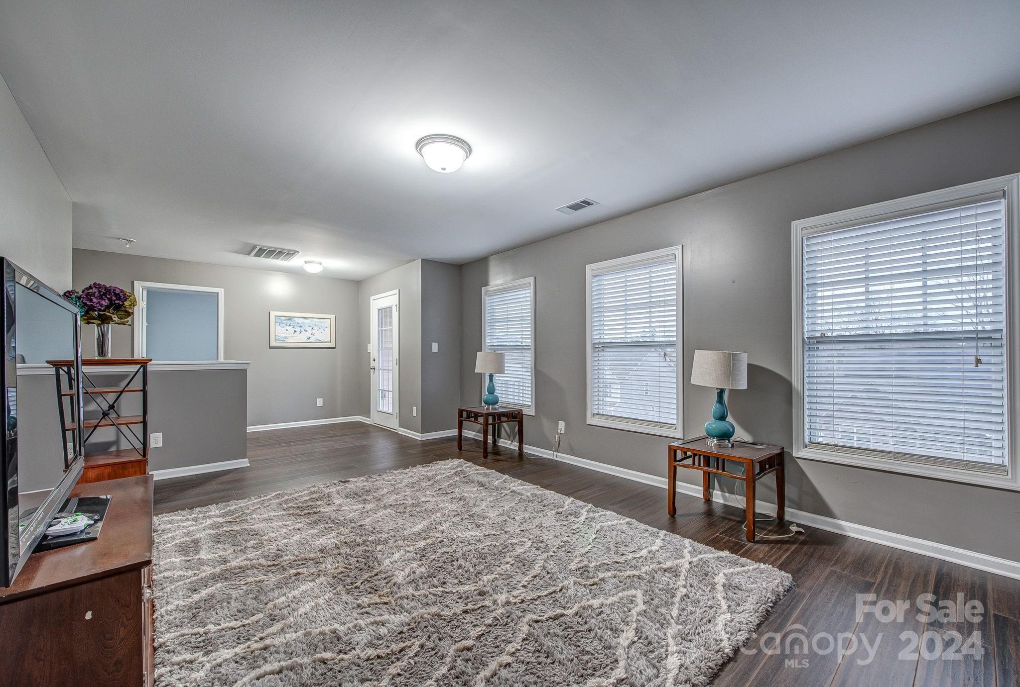 Somerset at Autumn Cove - Residential