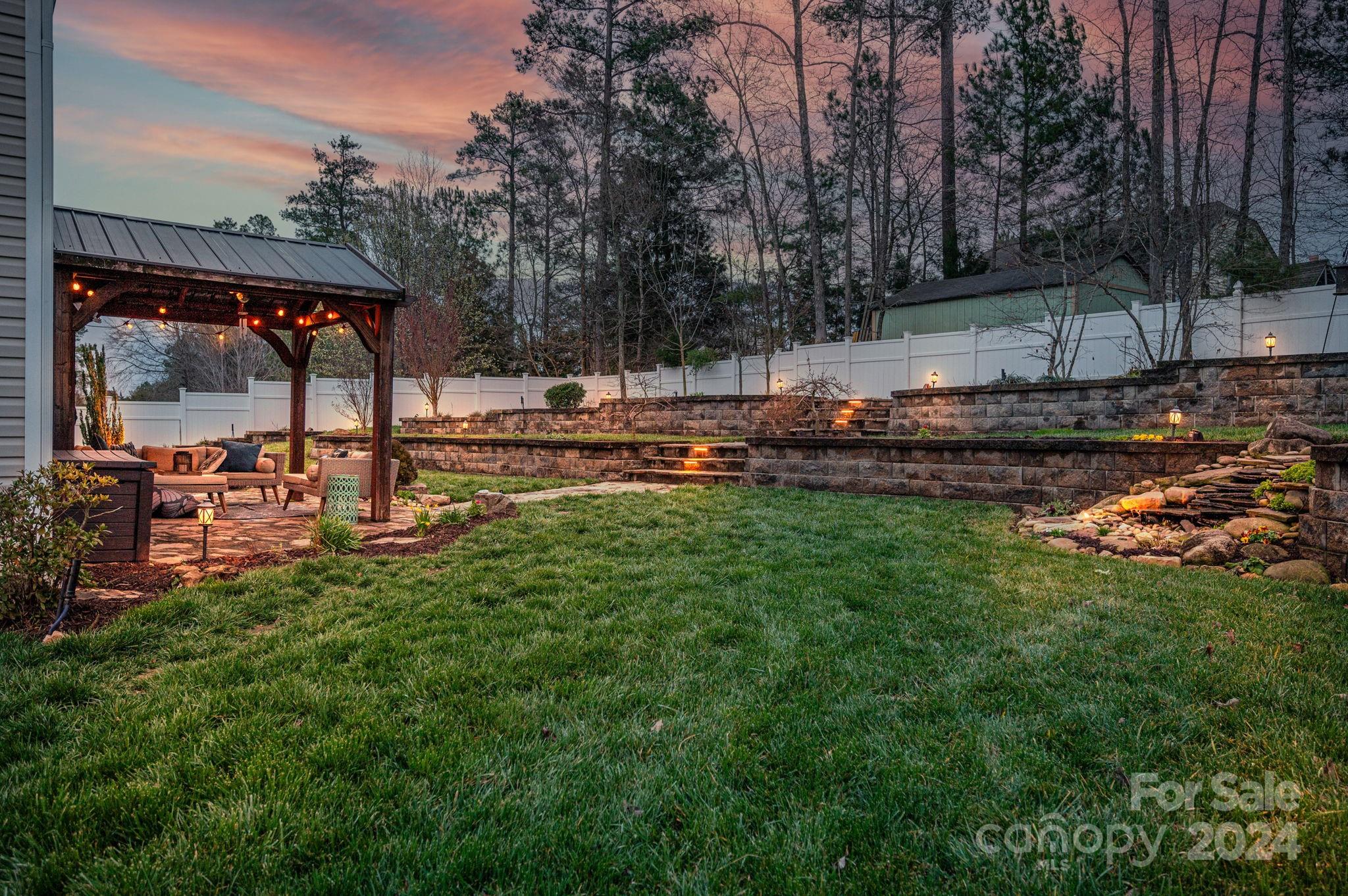 Somerset at Autumn Cove - Residential