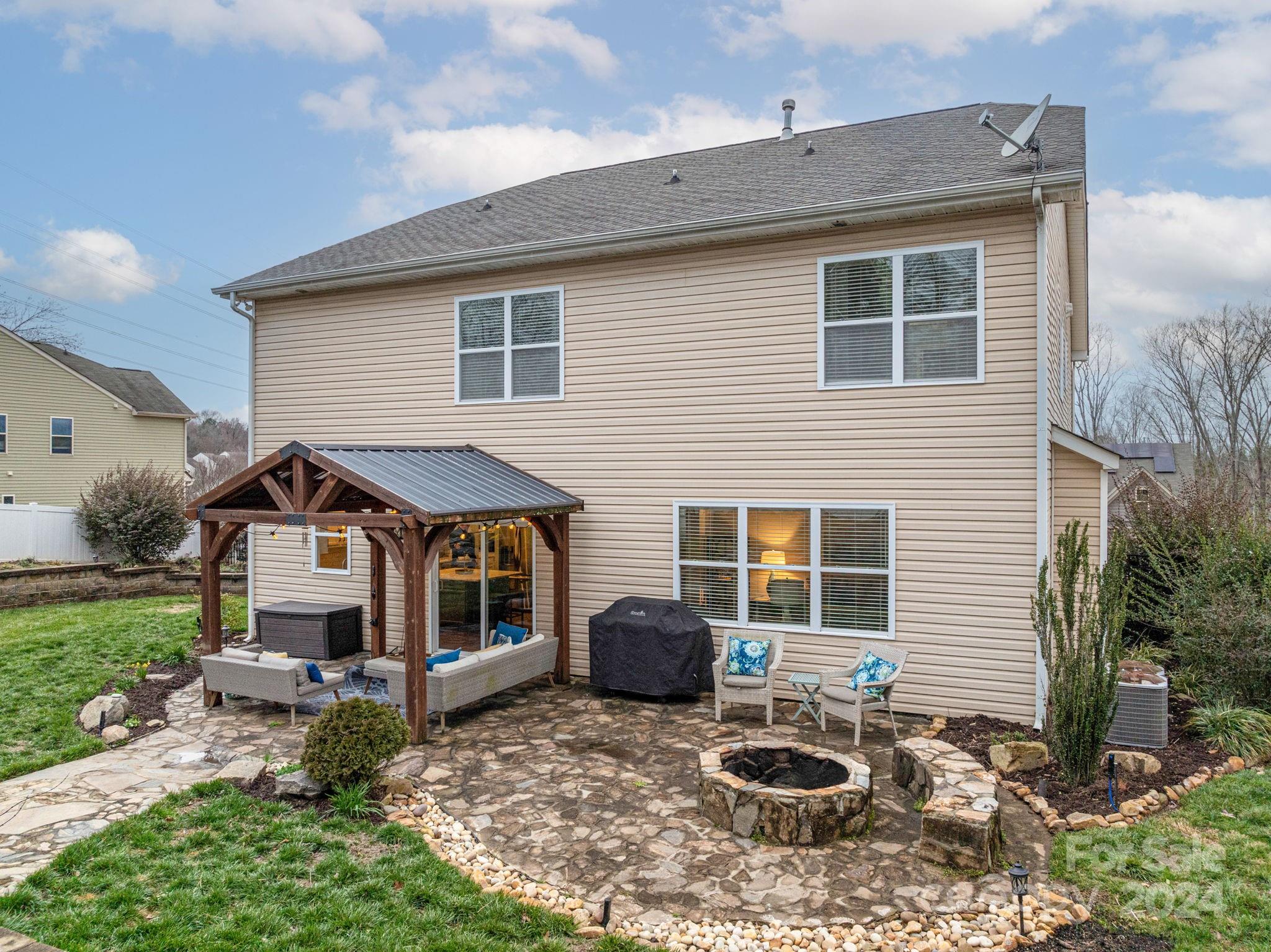 Somerset at Autumn Cove - Residential