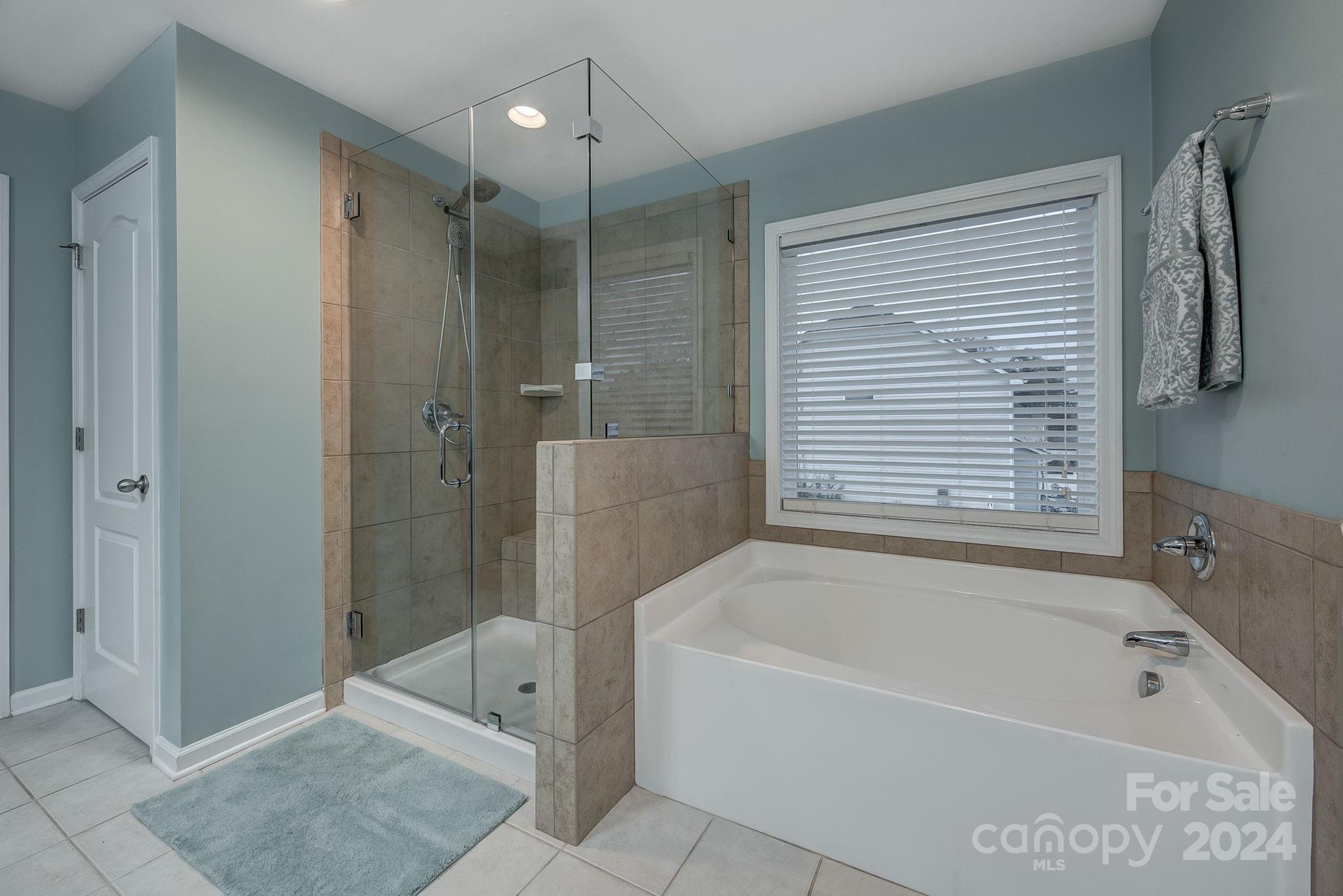 Somerset at Autumn Cove - Residential