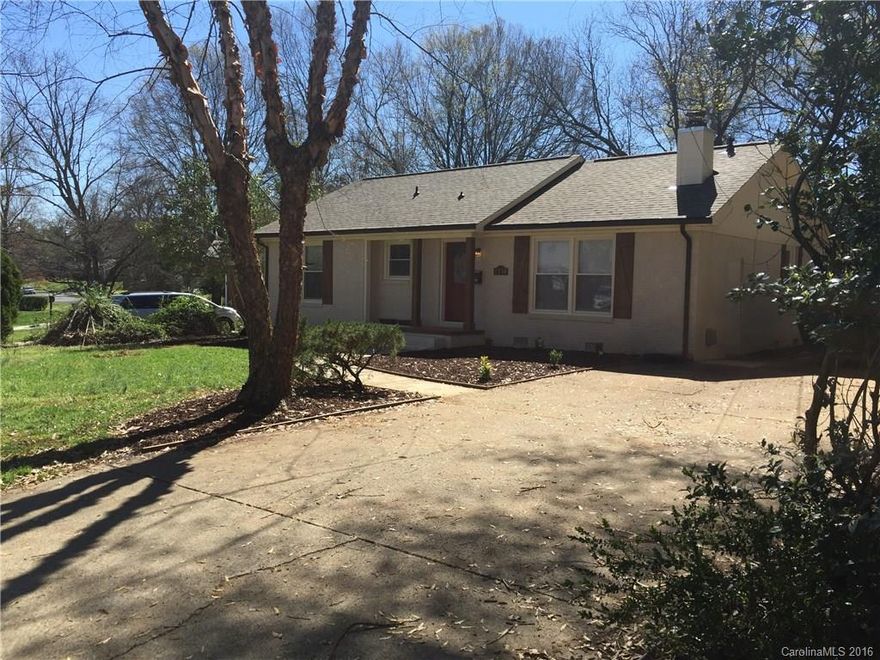 Beautiful, Fully Renovated House!!! on a beautiful street . Hardwood floors, a lot great features. NEW KITCHEN WITH NEW APPLIANCES. Moving ready.