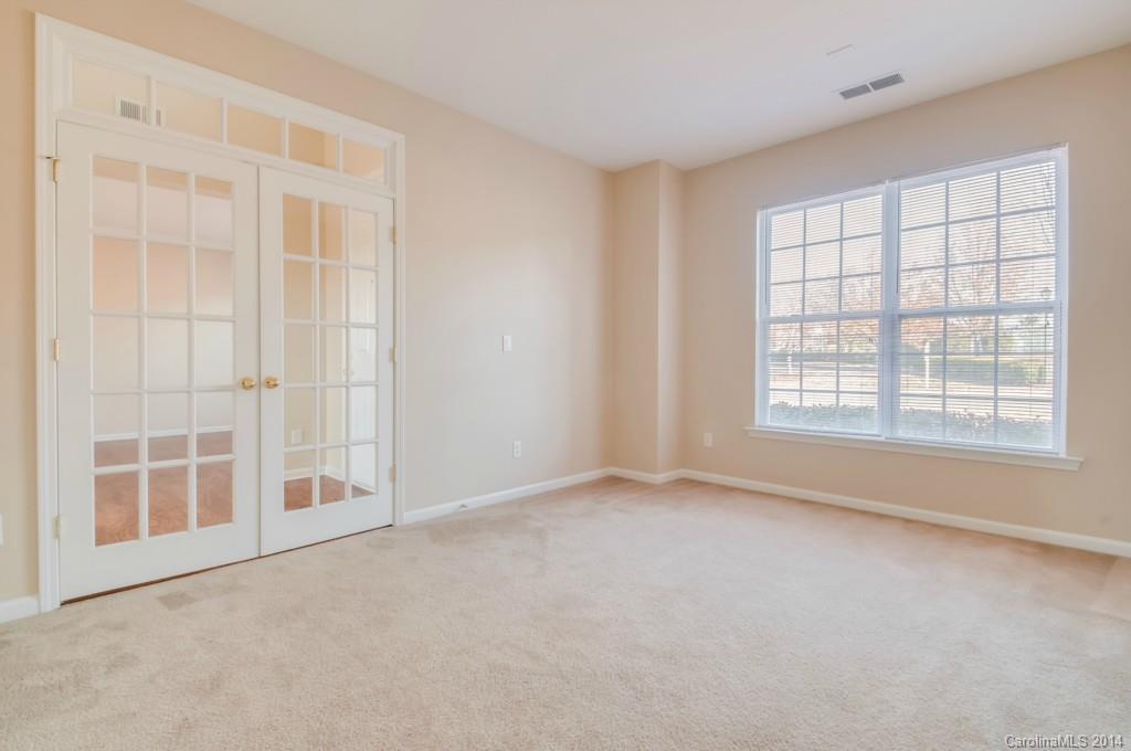 Old Stone Crossing - Residential