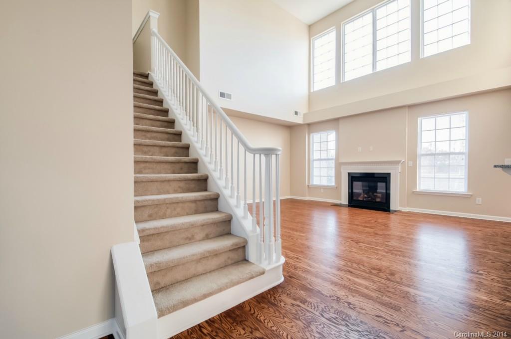 Old Stone Crossing - Residential