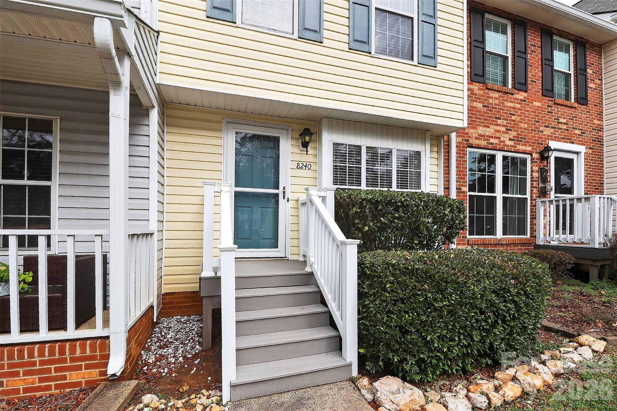 8240 Circle Tree Lane