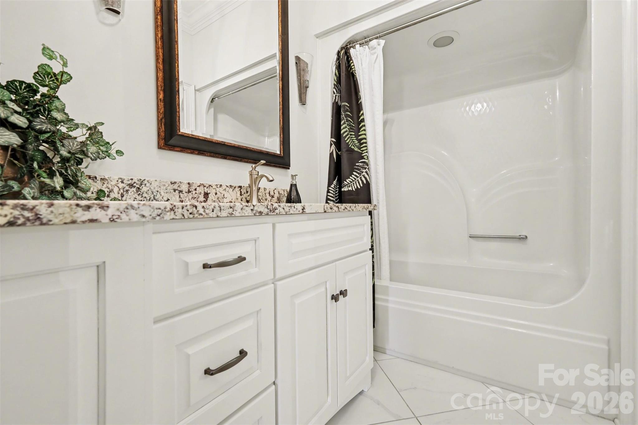 Lake Club Commons - Residential