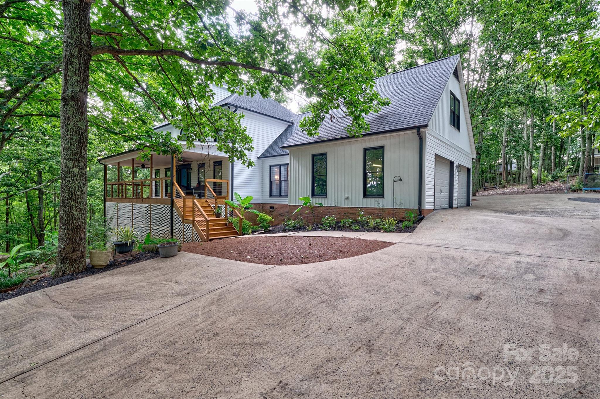 5611 Charter Oaks Lane