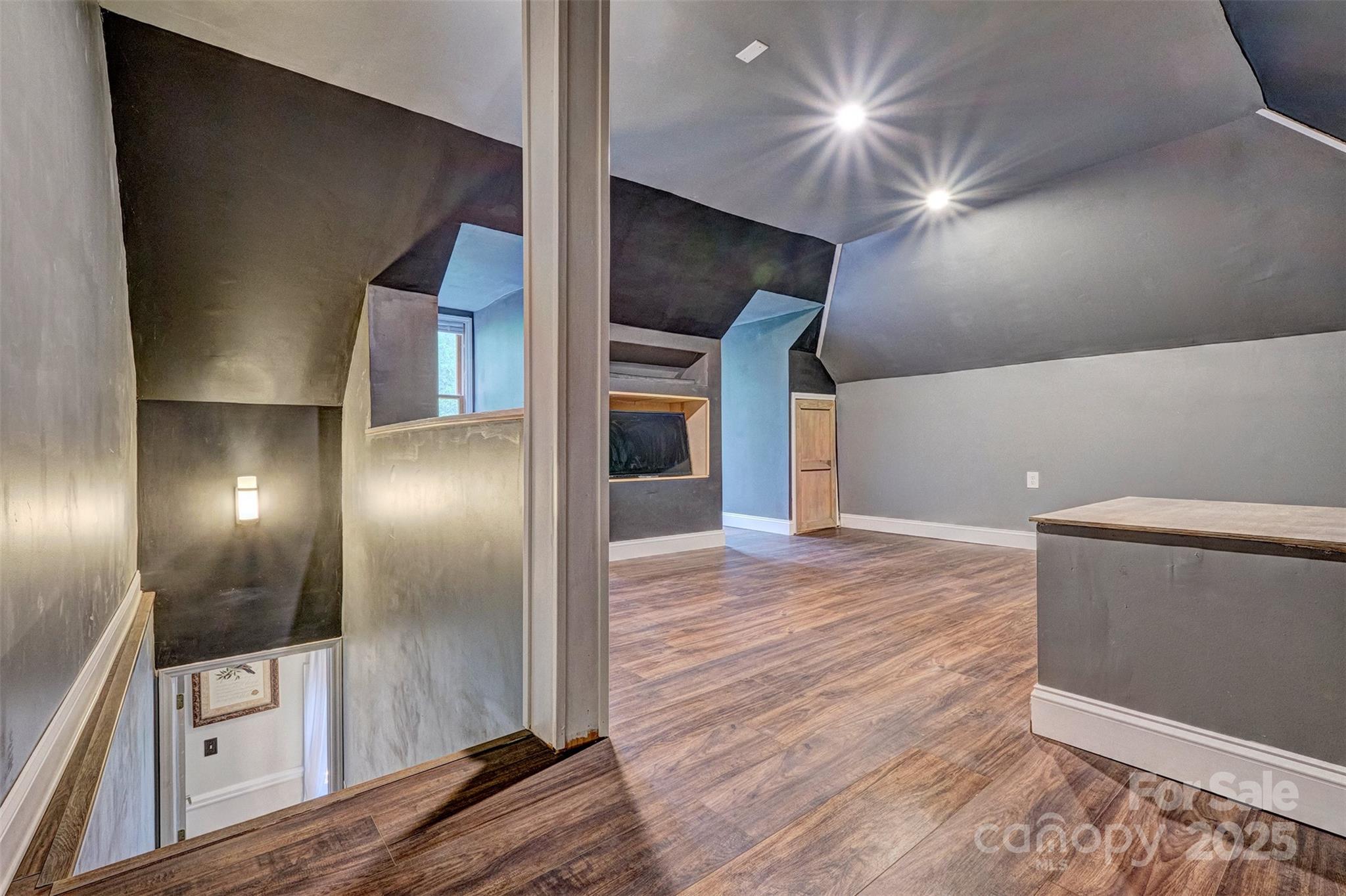 Charter Oaks - Residential