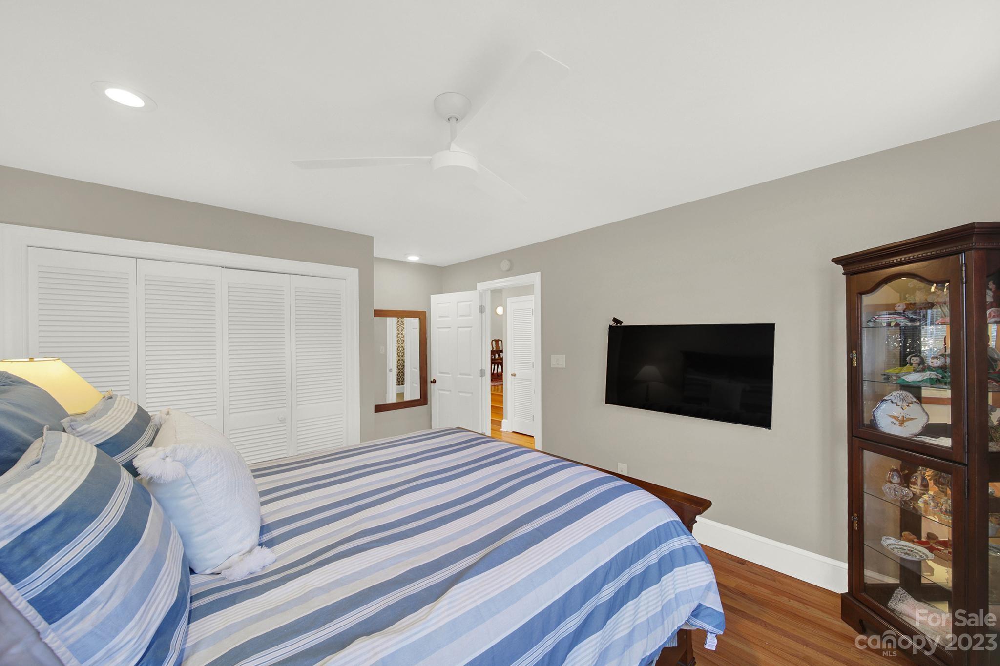 River Hills - Residential