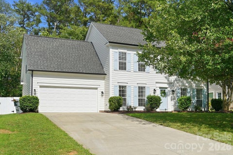 Photo of 4611 Rock Stream Drive, Charlotte, NC 28269 (MLS # 4407734)