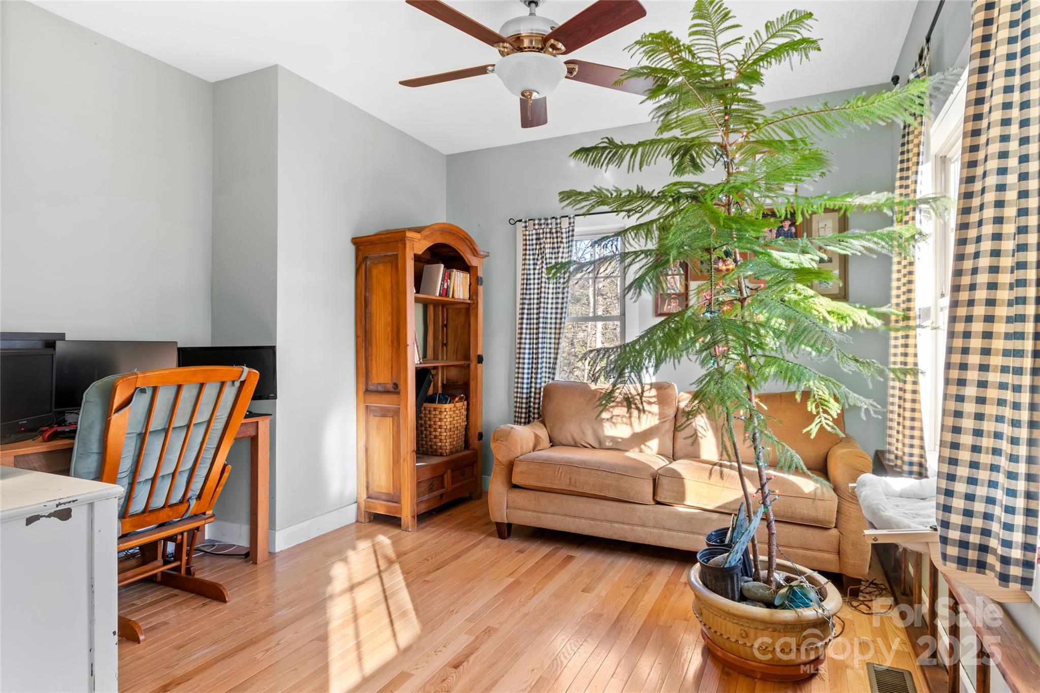 102 Altamahaw Avenue