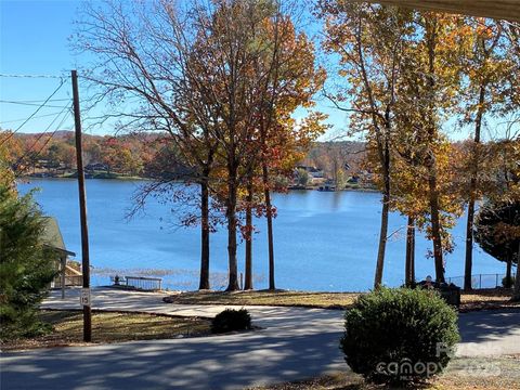 Photo of 50010 Horseshoe Trail, Albemarle, NC 28001 (MLS # 4322359)