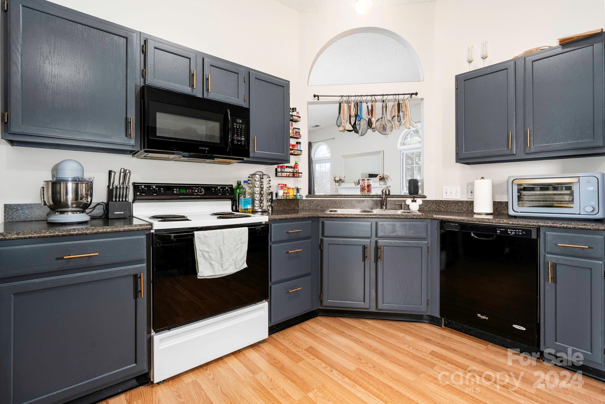 Ridge Crossing - Residential