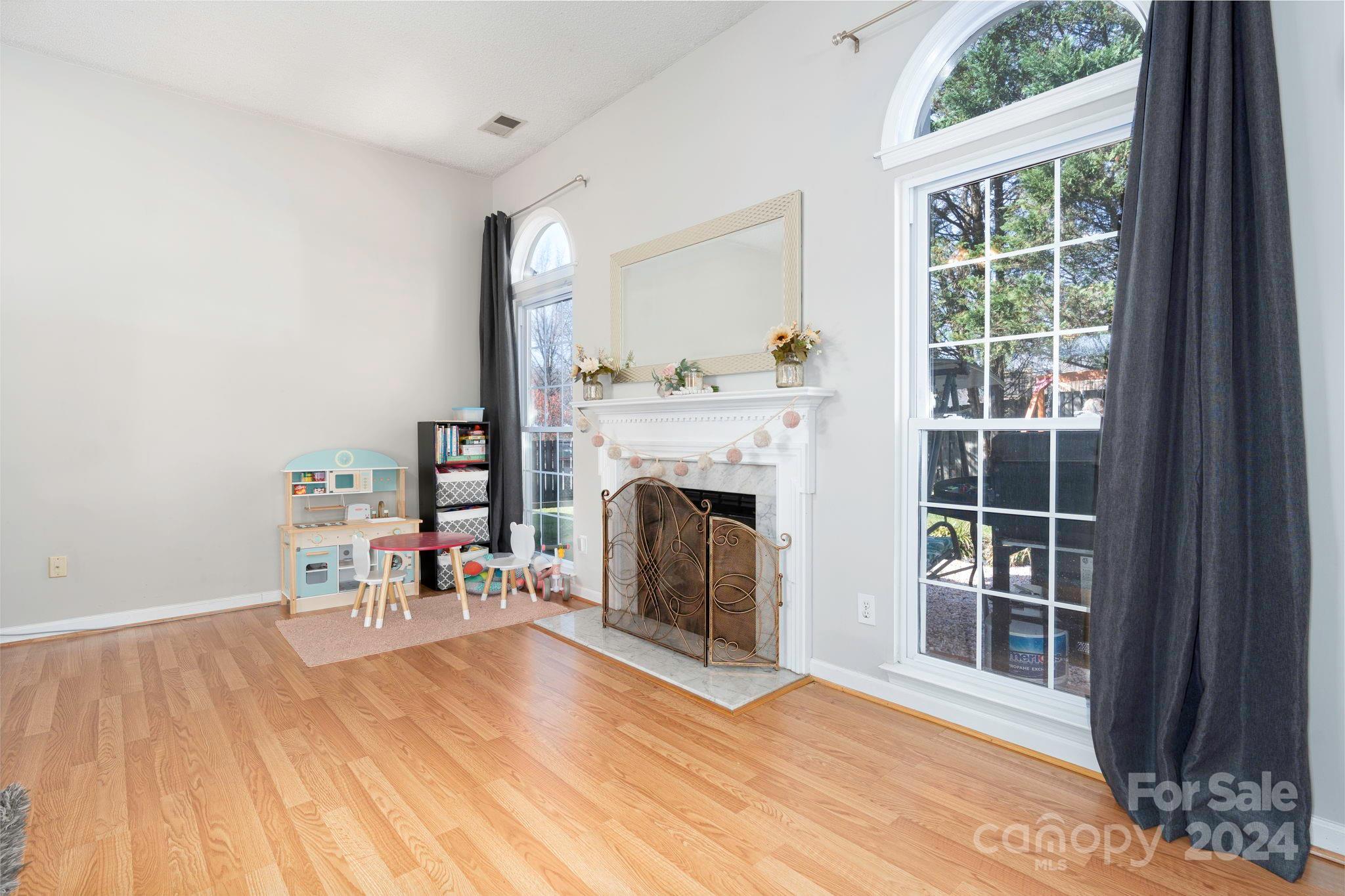 Ridge Crossing - Residential