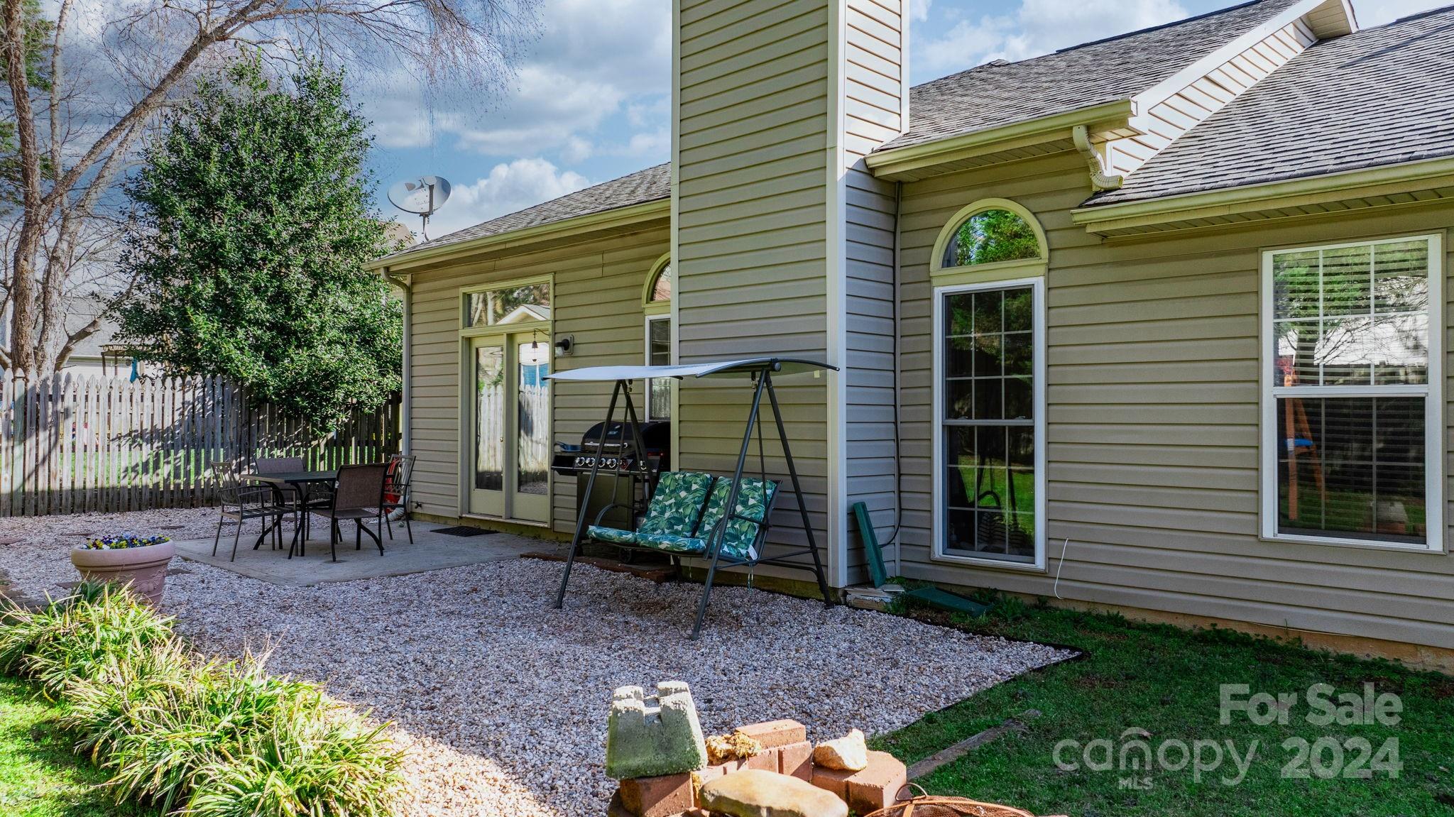 Ridge Crossing - Residential