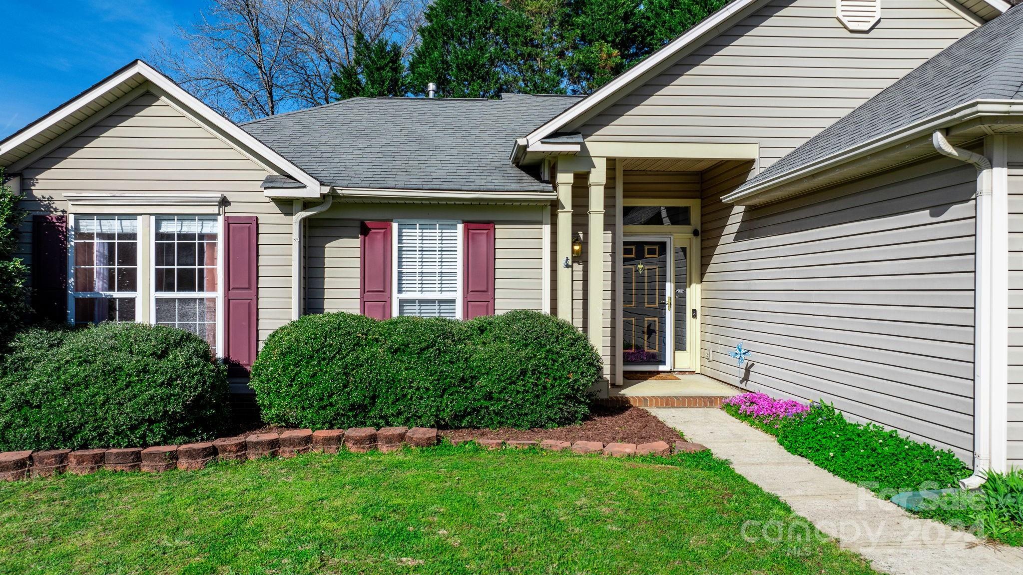 Ridge Crossing - Residential