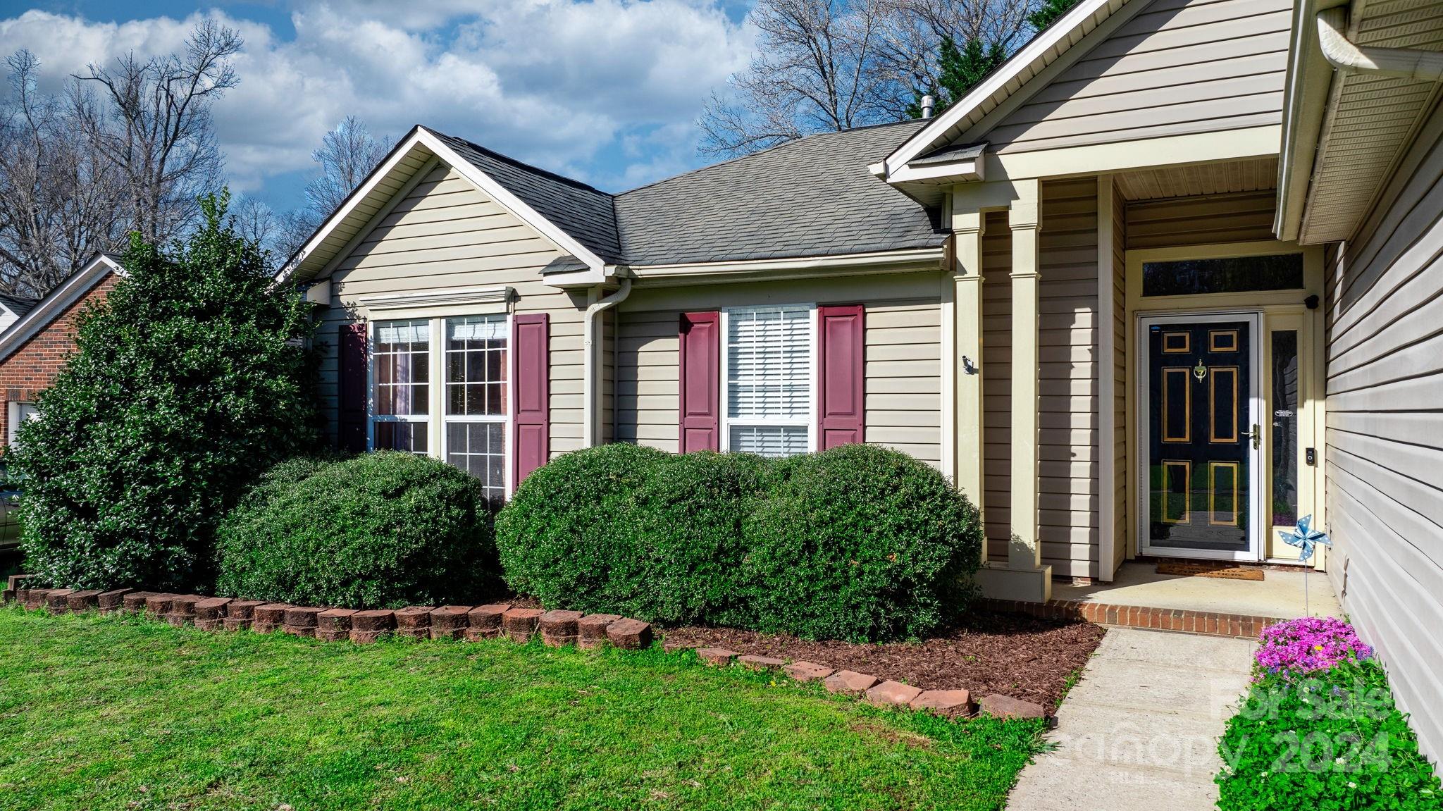 Ridge Crossing - Residential