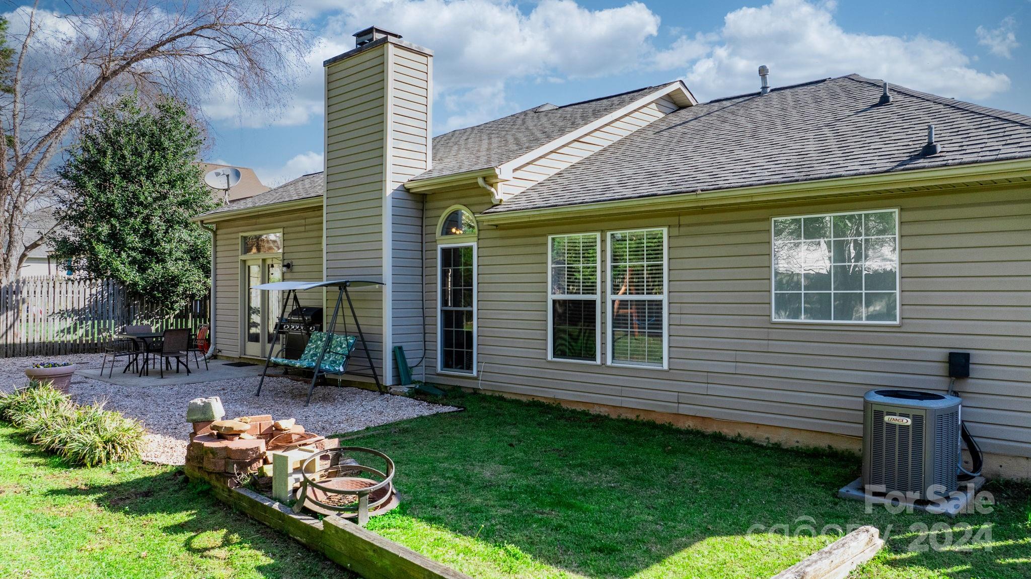 Ridge Crossing - Residential