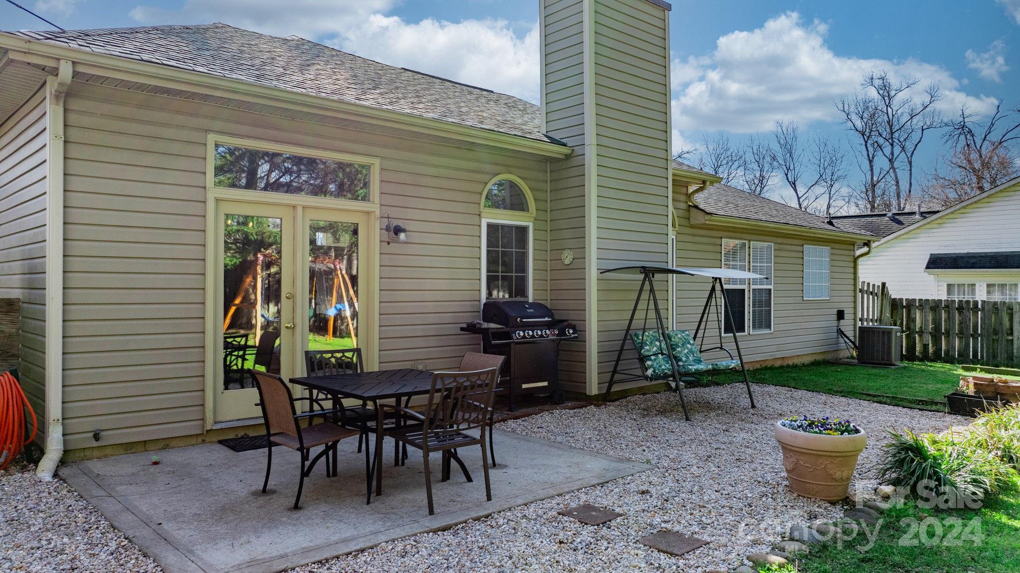 Ridge Crossing - Residential