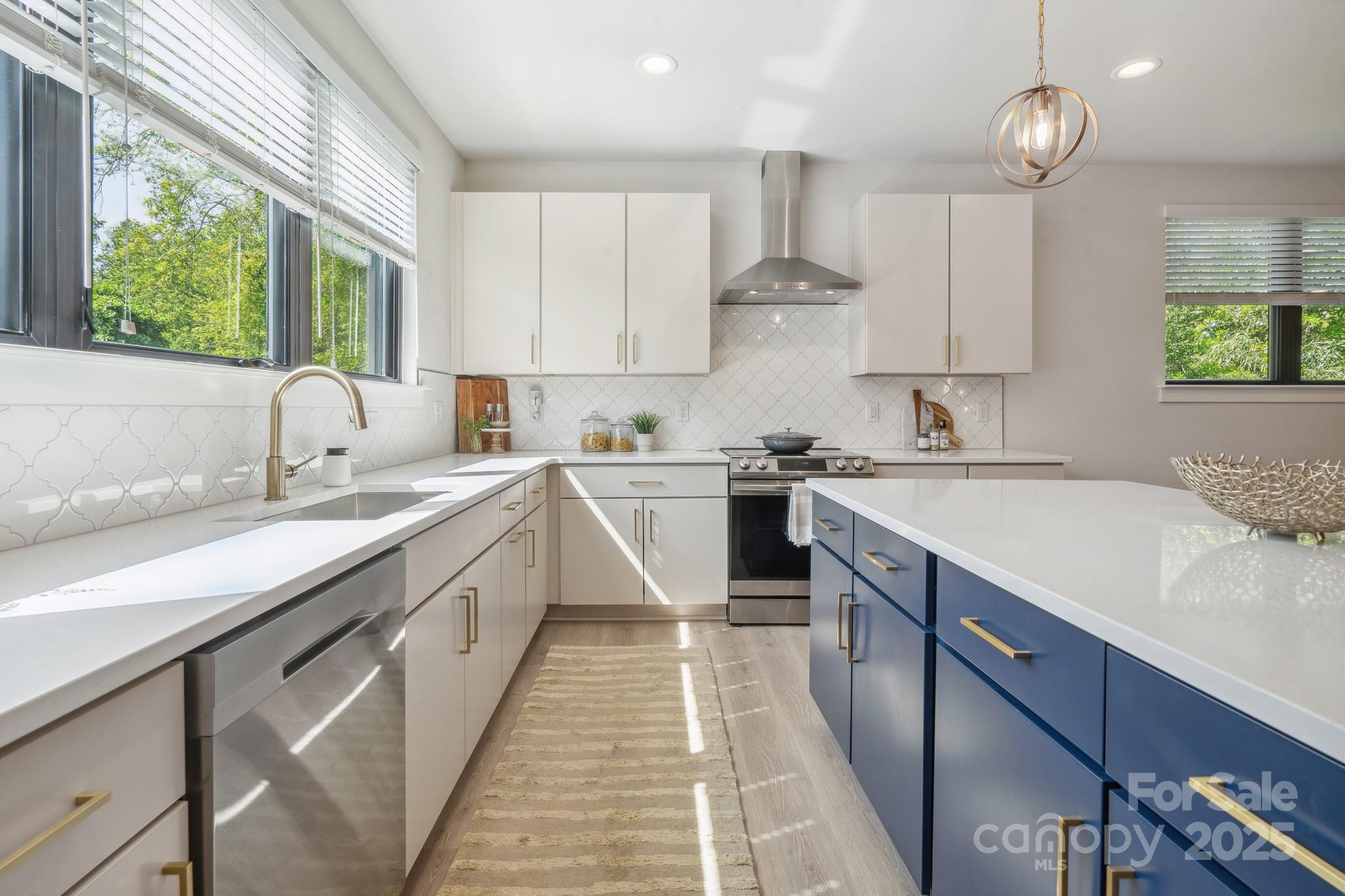 3538 Saker Lane