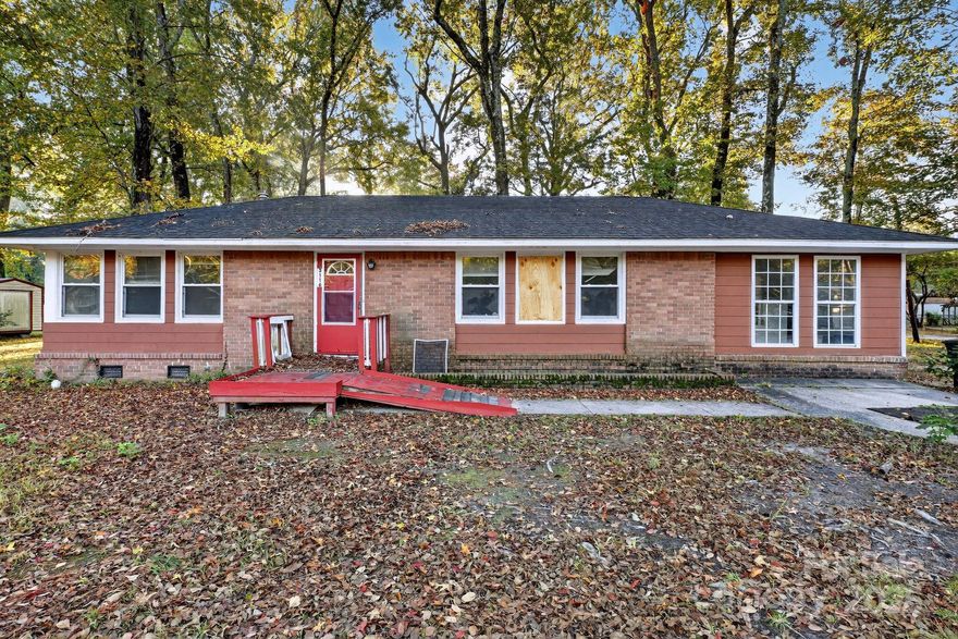 3BR/1.5BA Brick Home with Major Potential
This 3-bedroom, 1.5-bath brick home offers a solid foundation and endless possibilities for investors, rehabbers, or buyers ready to restore a property to its full potential. With over 1,000 sq. ft. of living space, this home is ideal for a full renovation or creative redesign.
While significant repairs are needed, the home features strong structural bones, a traditional layout, and a classic brick exterior that could easily regain its charm with the right updates.
Located in an established neighborhood just minutes from downtown Columbia, you’ll enjoy convenient access to schools, parks, and local shopping. The area is experiencing renewed growth and revitalization, making this an excellent opportunity for future value.
This property is a blank canvas with real upside!