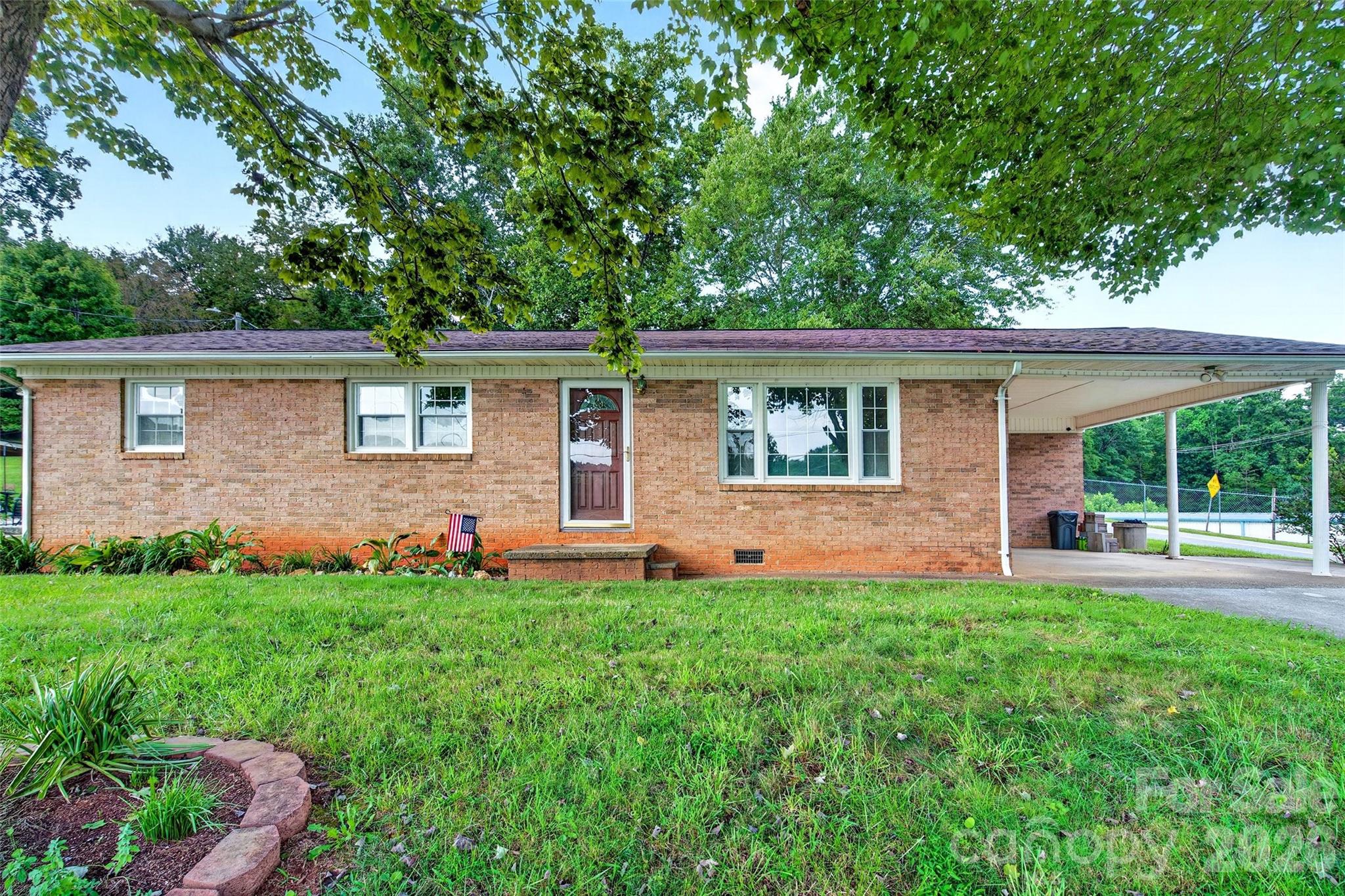 2406 Nix Creek Road