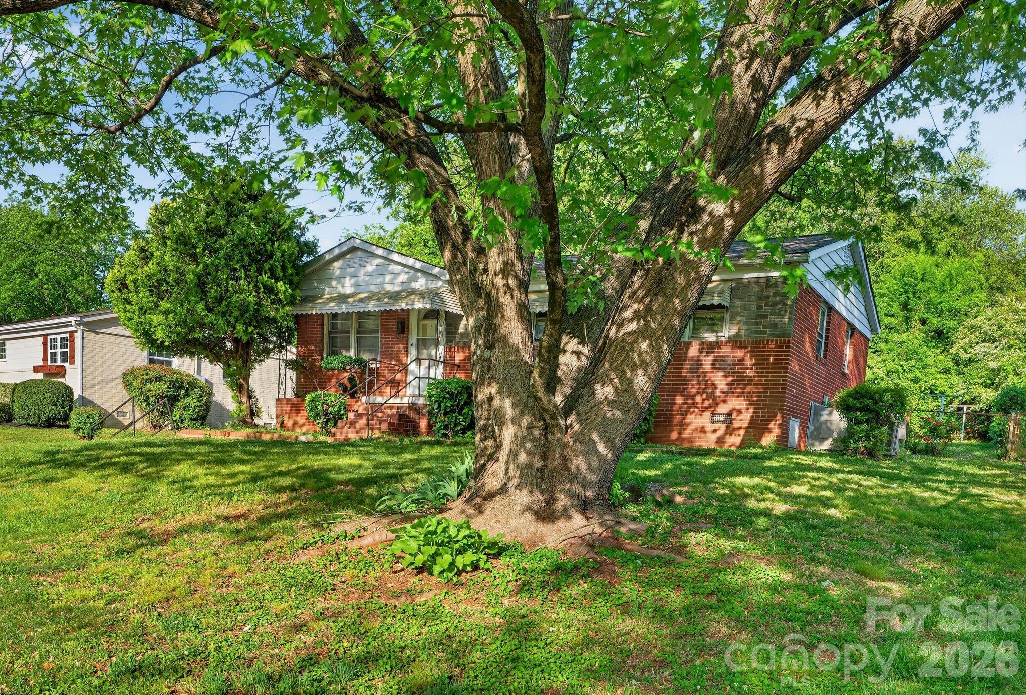 2308 Crestview Drive