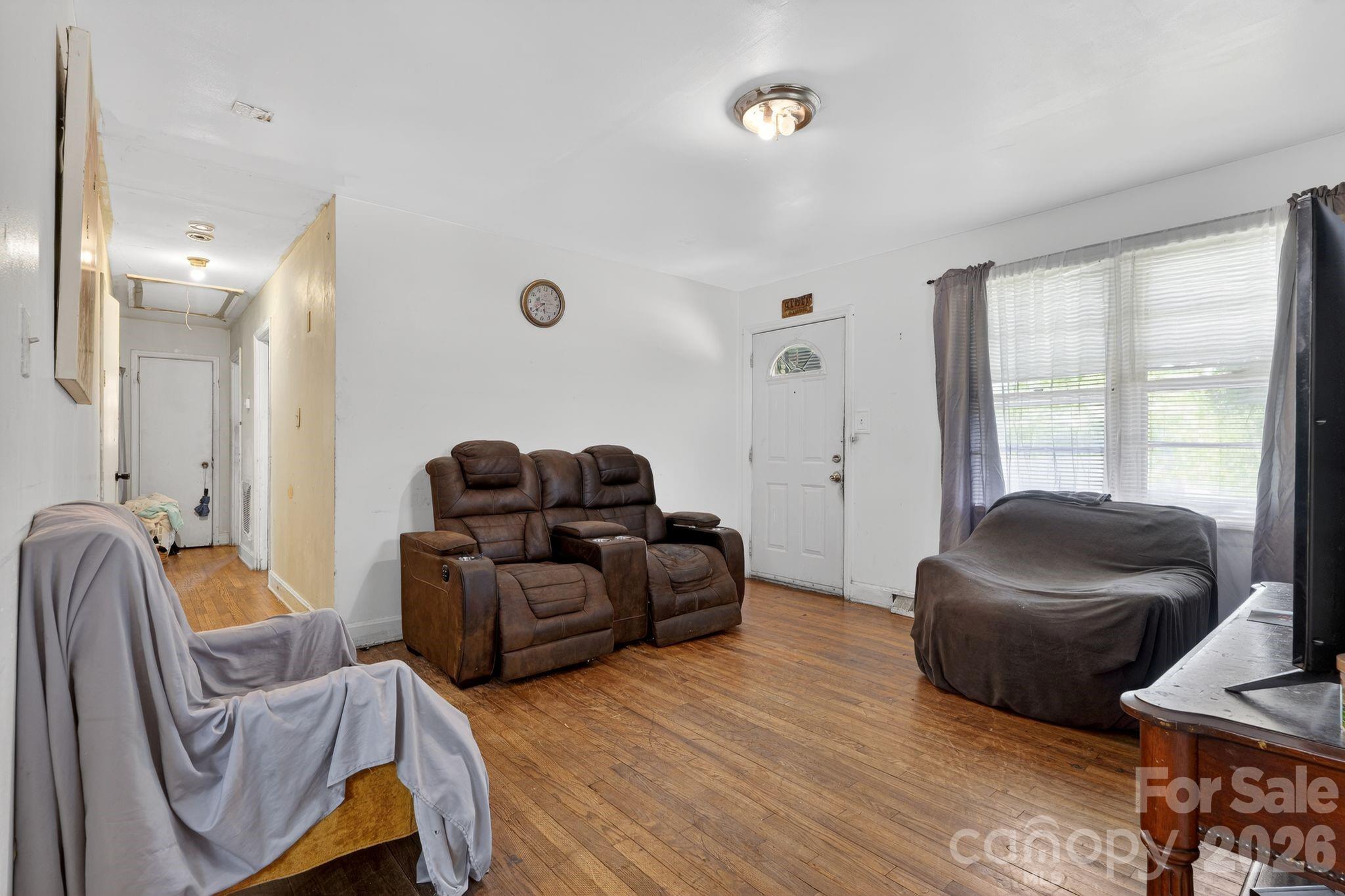 2308 Crestview Drive