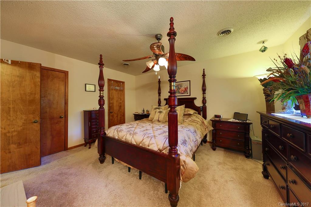 Country Oaks - Residential