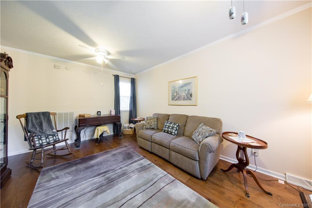 Country Oaks - Residential