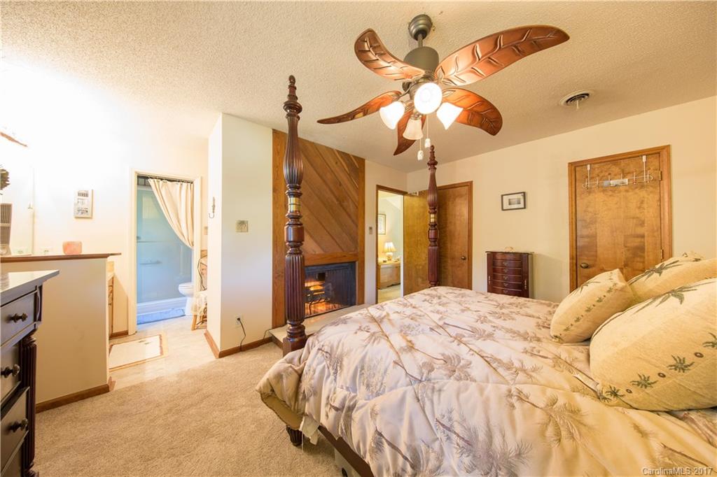Country Oaks - Residential