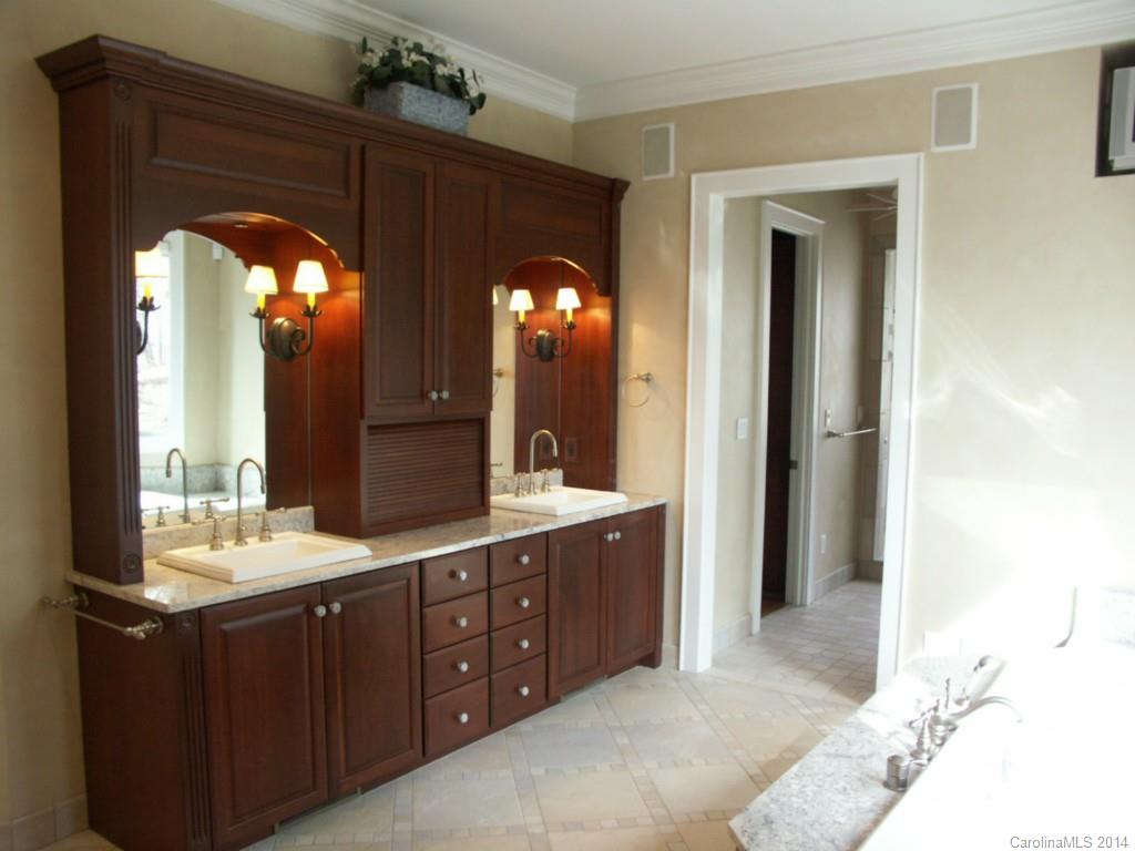 Uwharrie Point - Residential