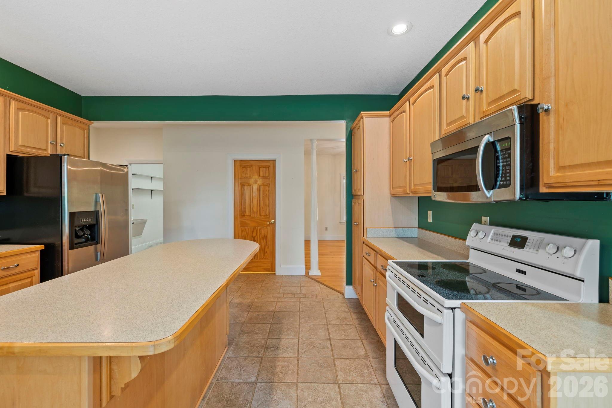 Macedonia Lake - Residential