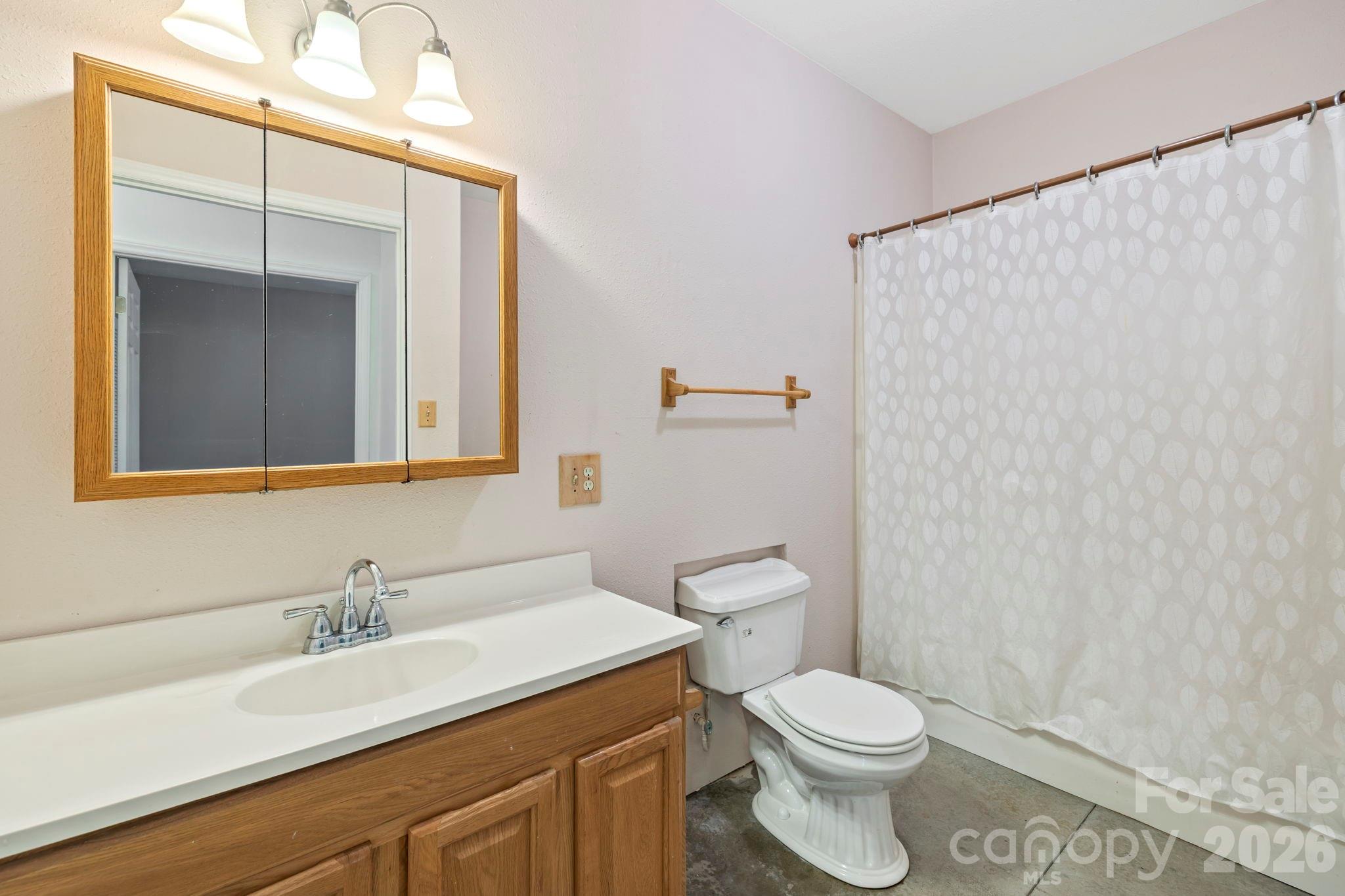 Macedonia Lake - Residential