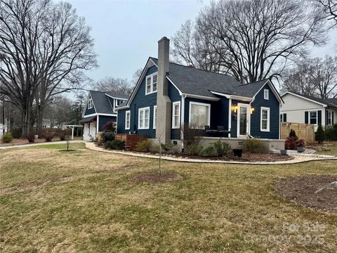 143 E Stewart Avenue Mooresville NC 28115