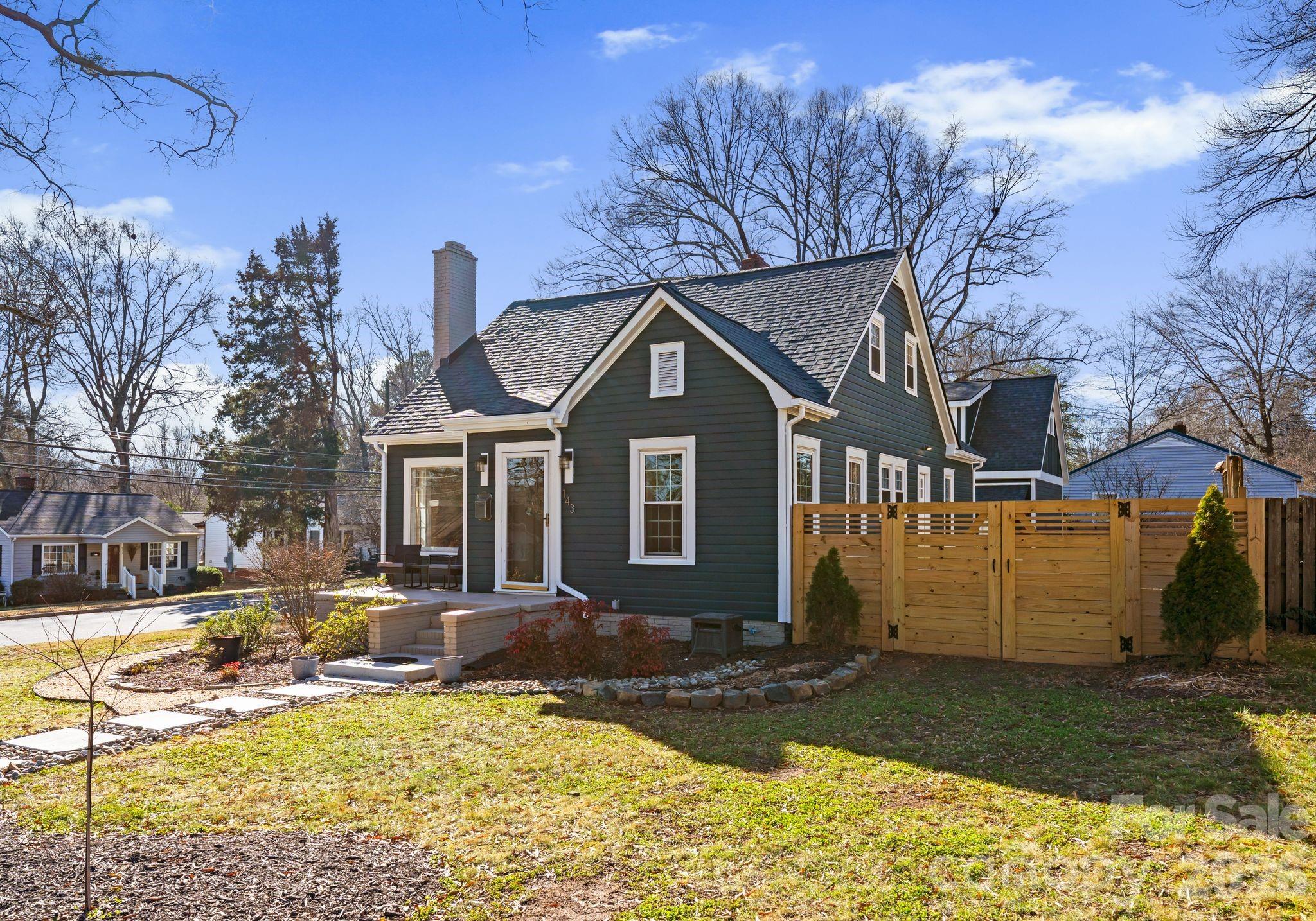 143 E Stewart Avenue