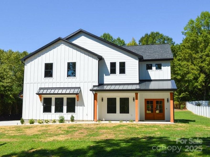 This stunning new construction house features a thoughtfully designed 2-story layout with 3 bedrooms and 3 bathrooms, plus a 2 car garage, all situated on a beautiful .53 acre lot. Inside, you're welcomed by an open foyer that leads to a bright & spacious living room, complete with a cozy fireplace. The spacious kitchen offers numerous cabinets, quartz countertops, a large central island, a walk-in pantry, and stainless steel appliances. The adjoining dining area provides an ideal space for both casual & formal meals. Upstairs, you'll find an open loft area that can be used as a family room, office or playroom. The laundry is conveniently placed near the bedrooms. The spacious master suite has a luxurious en-suite bathroom featuring a double vanity, soaking tub, separate shower and a large walk-in closet that offers plenty of storage space. Two additional bedrooms are well-sized with walk-in closets. This home provides the perfect combination of comfort, style & practicality.