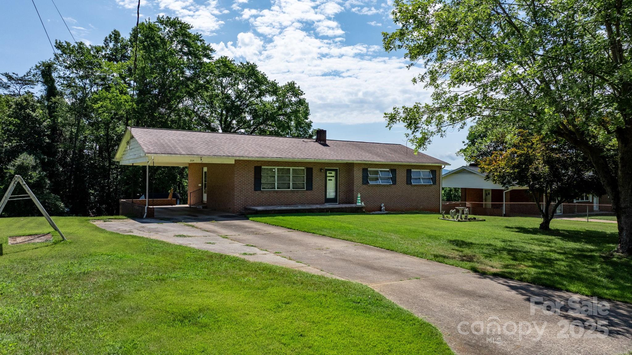204 Whitley Road