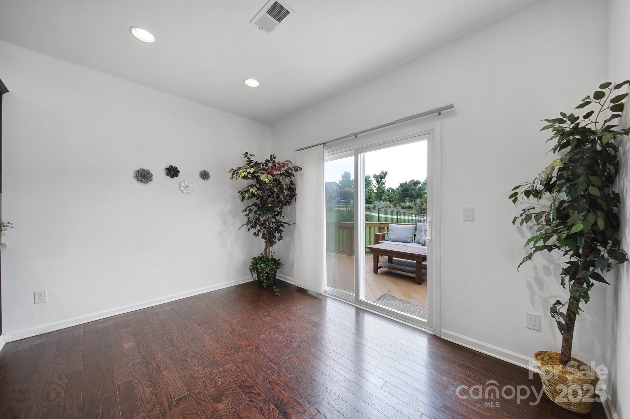 Fox Ridge - Residential