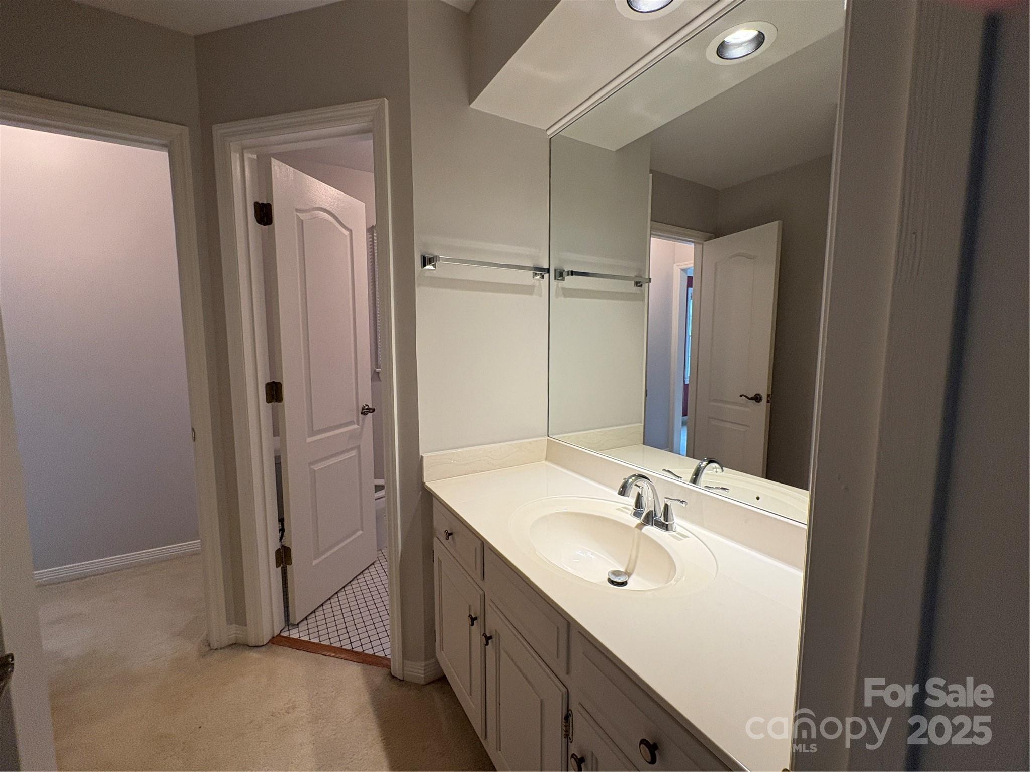 Flat Rock Lakes - Residential