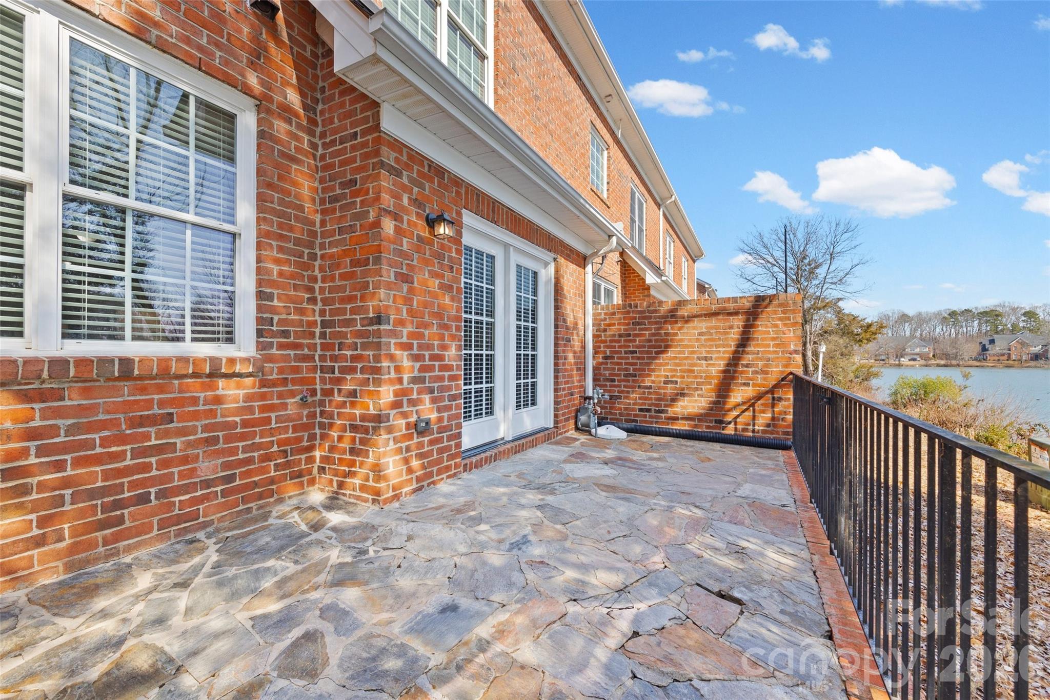 Beacon Knoll Villas - Residential