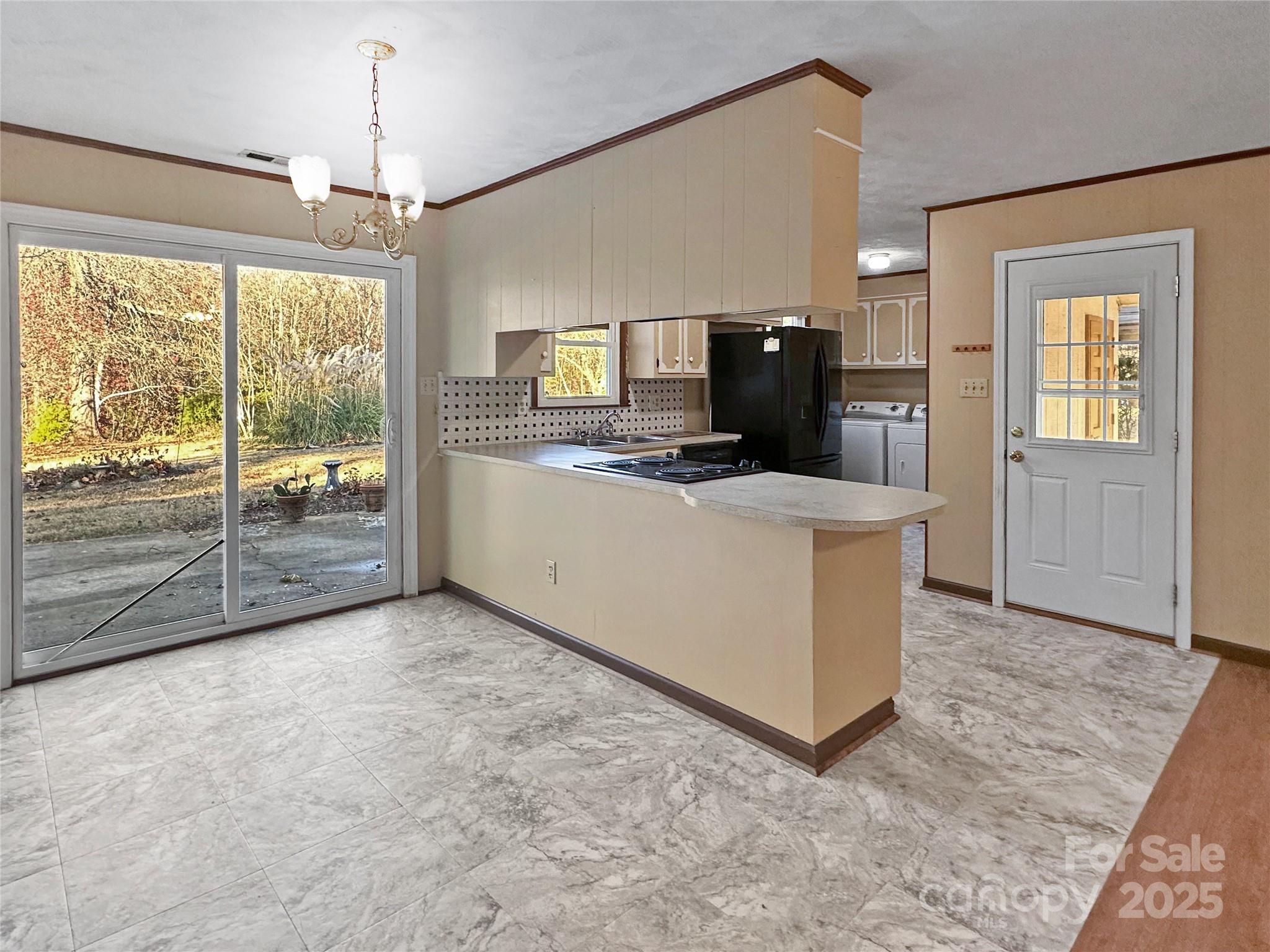 1451 Meandering Lane