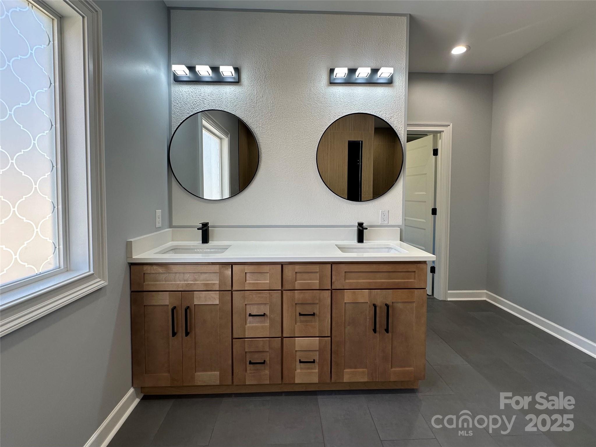 Harbor Point - Residential