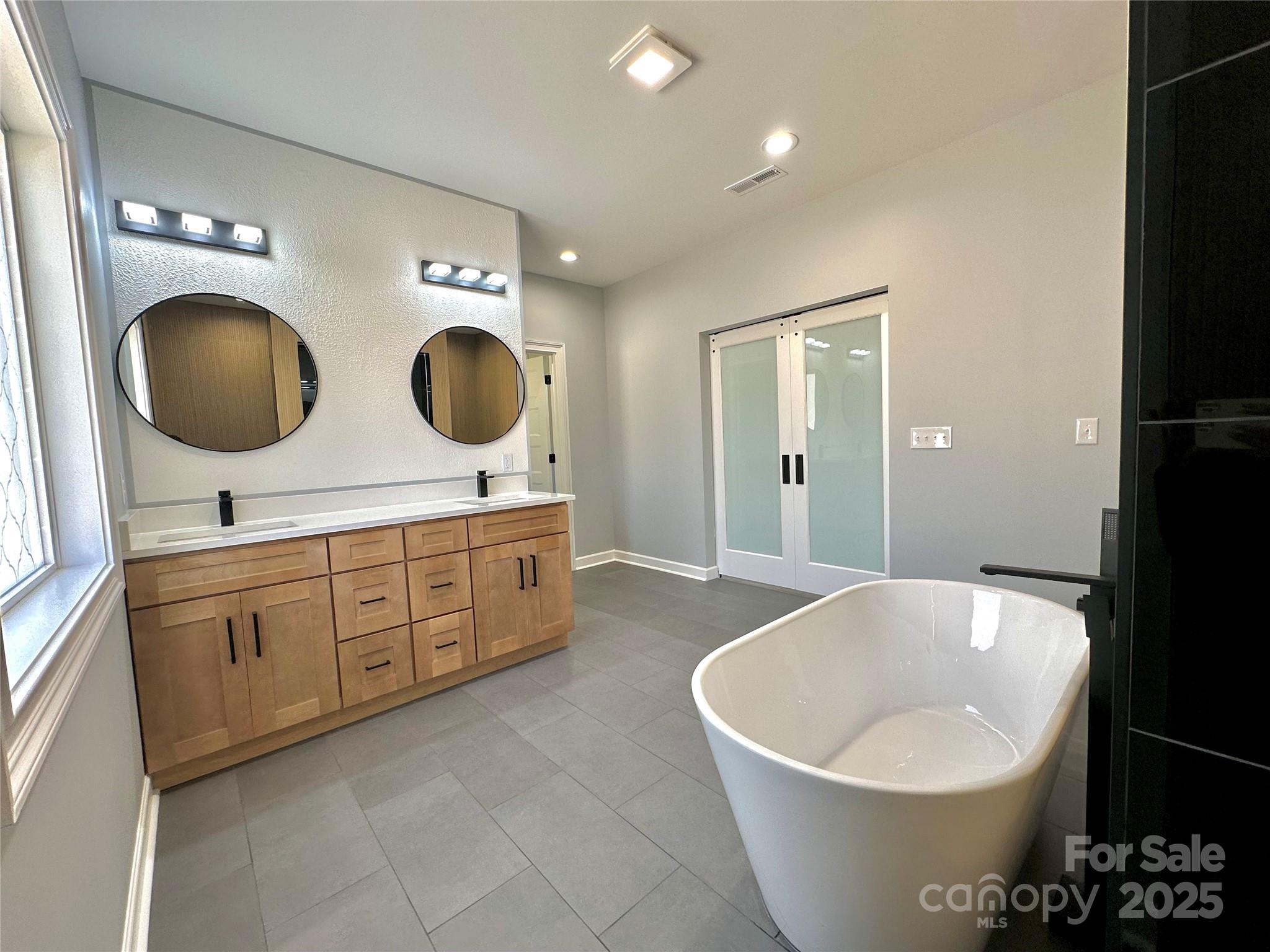 Harbor Point - Residential