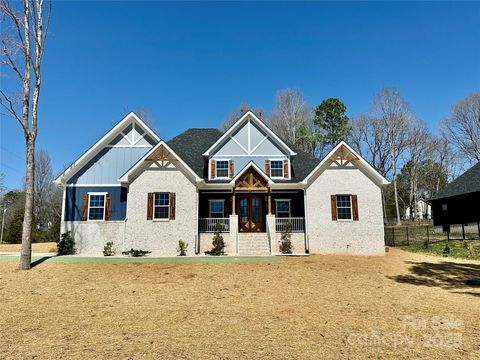 167 Harbor Point Drive Cherryville NC 28021