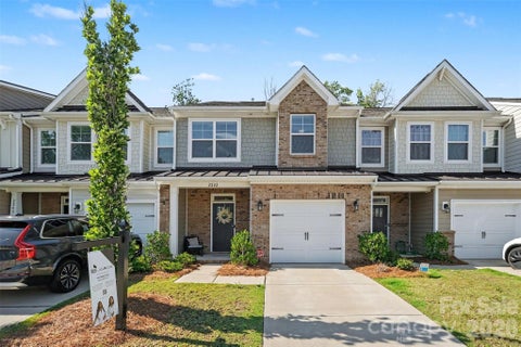 Photo of 2202 Bexar Trail, Matthews, NC 28105 (MLS # 4382945)