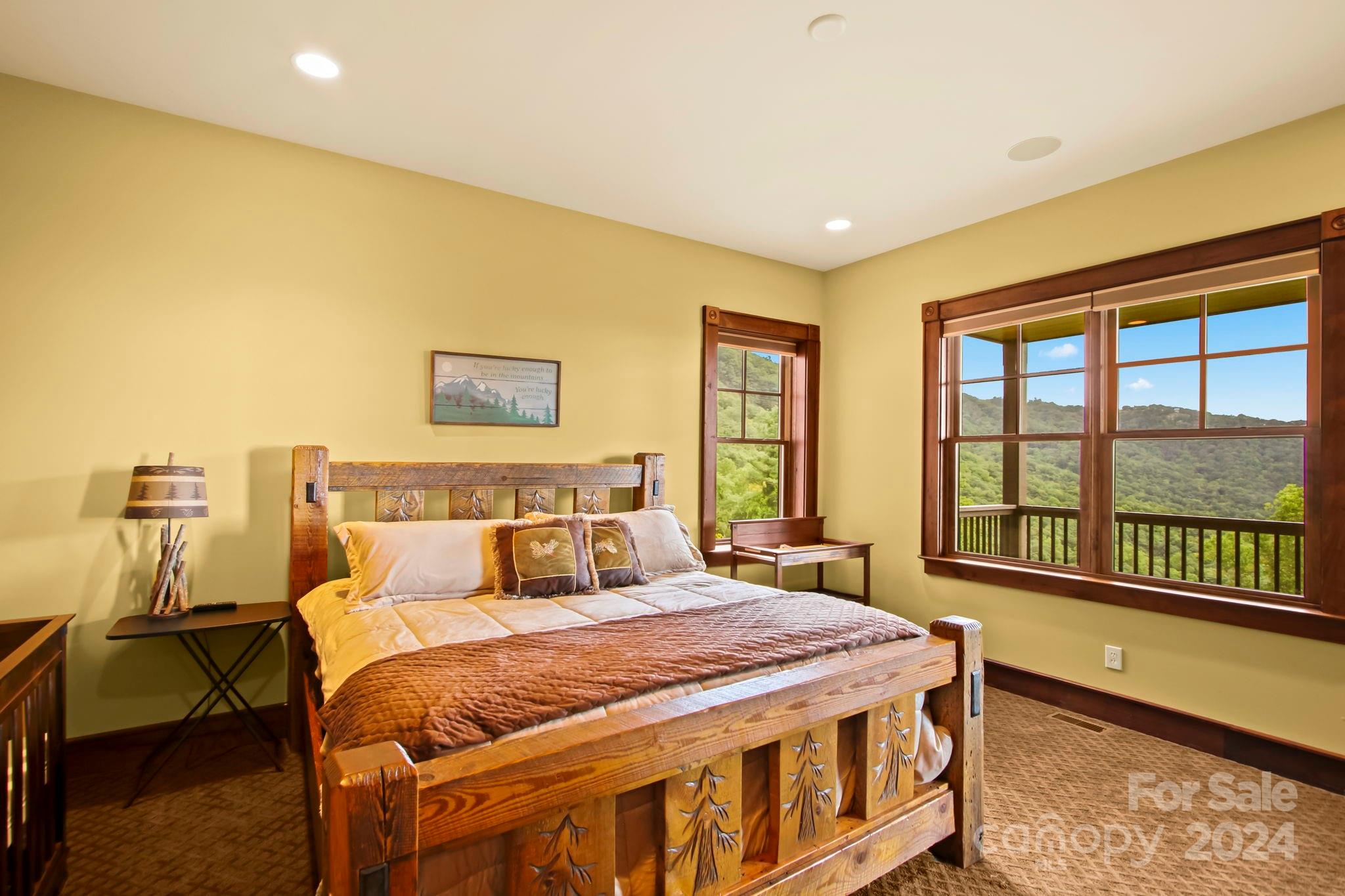 Blowing Rock, North Carolina 28605, United States, 4 Bedrooms Bedrooms, ,5 BathroomsBathrooms,Residential,Active,37304