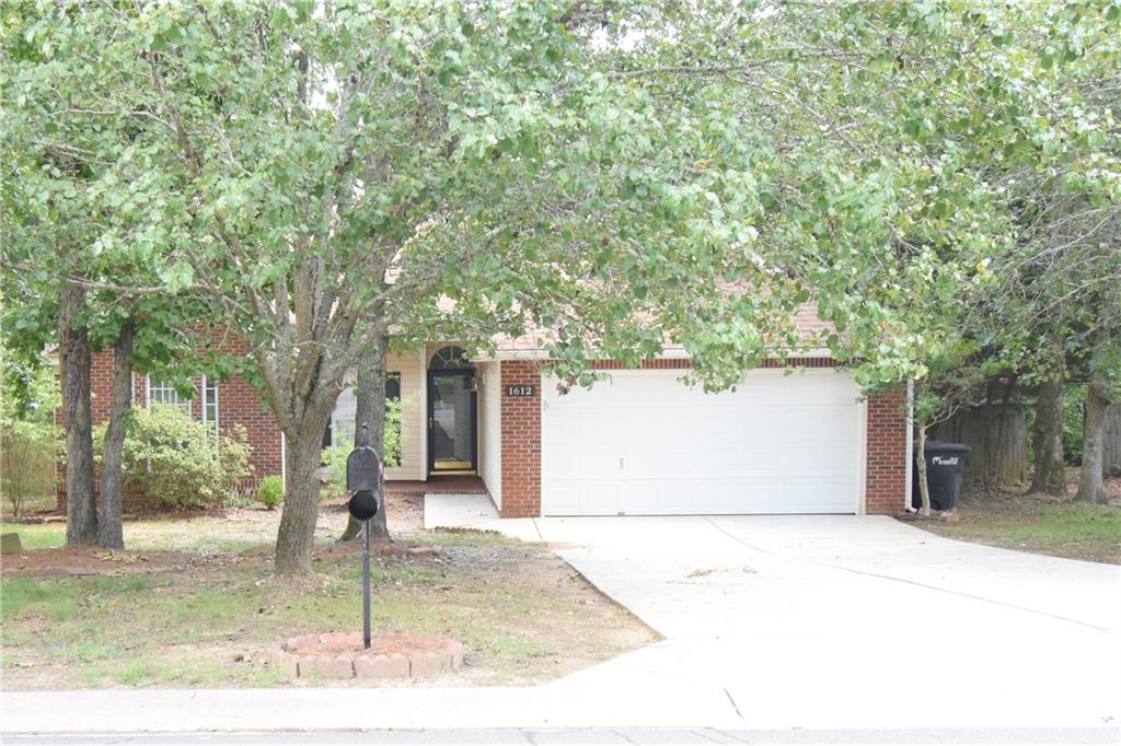 Colonial Village - Residential Lease