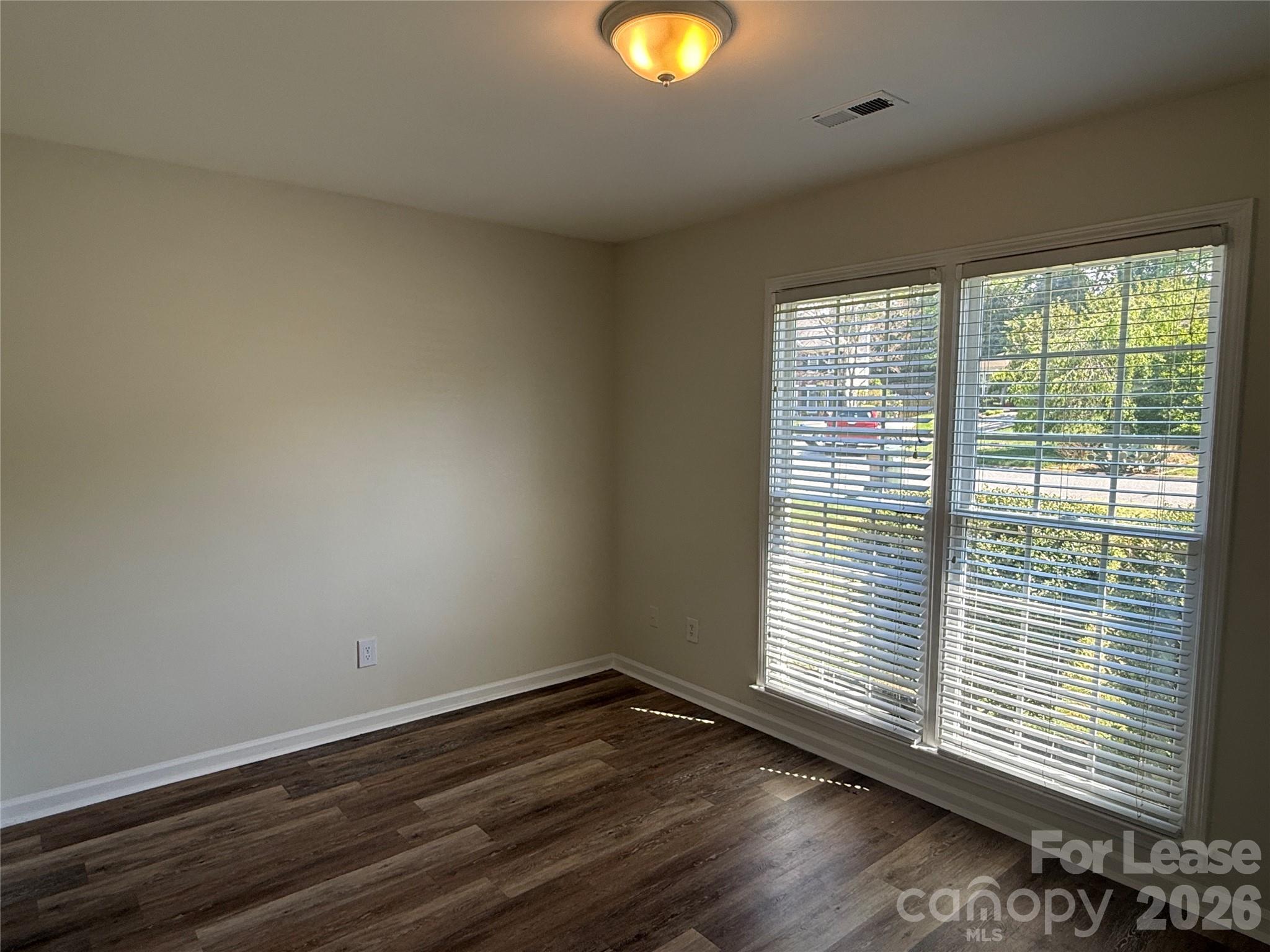 3660 Lake Spring Avenue NW