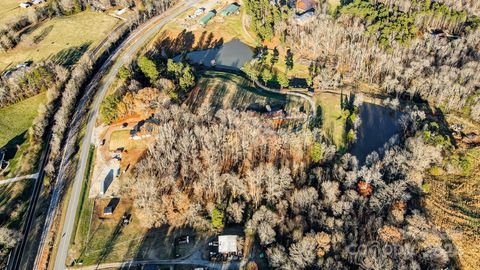 A home in Mt Ulla